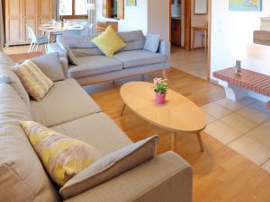 Posezení v ubytování Apartment Hyacinthe 11 by Interhome