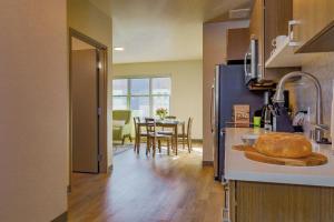 Gallery image of Riverfront Park Travel Apartments in Spokane
