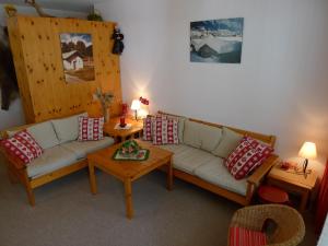 Ein Sitzbereich in der Unterkunft Apartment Orion by Interhome