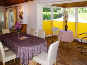 Χώρος καθιστικού στο Holiday Home Alexorella by Interhome