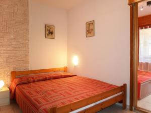 Posteľ alebo postele v izbe v ubytovaní Apartment Visnja-1 by Interhome