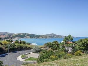 a view of a road next to a body of water at Apartment Thalacap by Interhome in Banyuls-sur-Mer