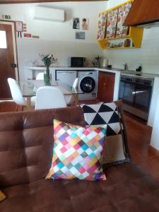 A cozinha ou cozinha compacta de DEl Rey Guest House