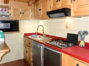 Küche/Küchenzeile in der Unterkunft Apartment Coup d'Coeur by Interhome