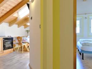 Postel nebo postele na pokoji v ubytování Apartment Cecilia-4 by Interhome