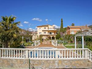 The building in which the holiday home is located