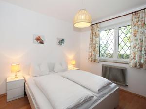 Posteľ alebo postele v izbe v ubytovaní Apartment Liebl-2 by Interhome