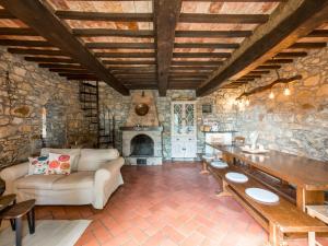 Posedenie v ubytovaní Holiday Home Montecavallo by Interhome
