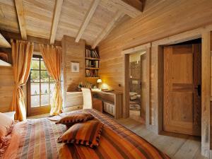 Foto dalla galleria di Chalet Chalet Anna by Interhome a Grosotto