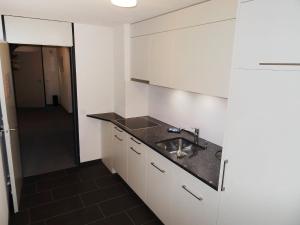 Кухня или кухненски бокс в Apartment Utoring Acletta-120 by Interhome