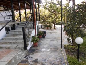 Ein Garten an der Unterkunft Hotel Marina