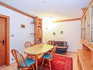 Posezení v ubytování Apartment Alpenland-14 by Interhome