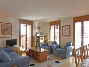 Posezení v ubytování Apartment Eden Apt-D by Interhome