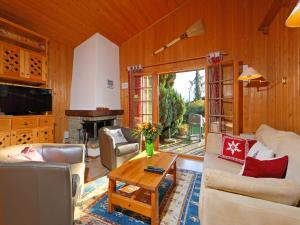 Gallery image of Chalet Chalet Lorila by Interhome in Villars-sur-Ollon