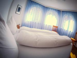 Letto o letti in una camera di Apartment Edelweiss A-3 by Interhome