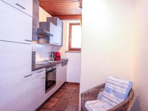 Köök või kööginurk majutusasutuses Apartment Tyrol-1 by Interhome