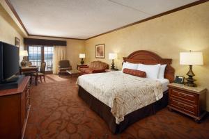 Gallery image of Chateau on the Lake Resort Spa and Convention Center in Branson