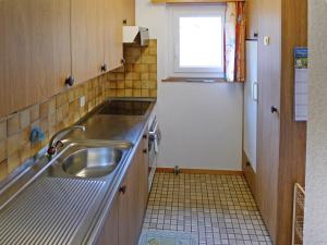 Apartment Stalu B2 by Interhomeにあるキッチンまたは簡易キッチン