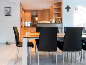 Kuhinja ili čajna kuhinja u objektu Chalet Piccolo by Interhome