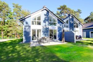 Gallery image of strandnahes Ferienhaus mit eigener Sauna und Kamin - Ferienhaus am Dünenstrand in Baabe