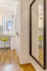 Ванная комната в Piata Victoriei by MRG Apartments