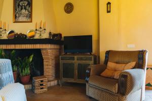 A seating area at Alojamiento rural Las Alberquillas