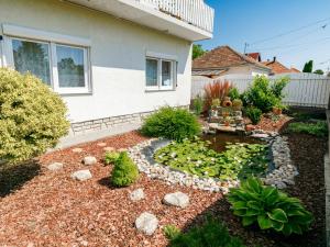 Vonkajšia záhrada v ubytovaní Apartment Gabor by Interhome