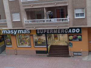 Fotografie z fotogalerie ubytování MODERNO APARTAMENTO FAMILIAR JUNTO AL MAR - CONEJITO v destinaci Torrevieja