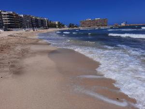 Fotografie z fotogalerie ubytování MODERNO APARTAMENTO FAMILIAR JUNTO AL MAR - CONEJITO v destinaci Torrevieja