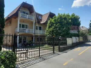 Budova, v ktorej sa apartmán nachádza