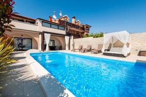 Bazén v ubytovaní Apartment St. Antonio alebo v jeho blízkosti
