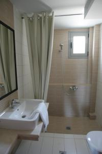 Kúpeľňa v ubytovaní Erofili Villas