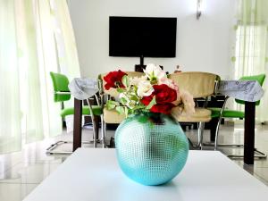 Imagen de la galería de Olive Garden Apartment, en Petrovac na Moru