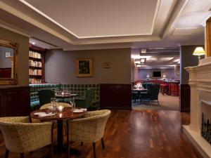 منطقة جلوس في Treffen House Doha - Souq Waqif and next to Msheireb Metro Station