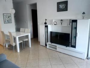 TV a/nebo společenská místnost v ubytování Apartments Desiree & Daniel