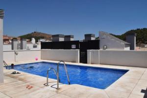 Bazén v ubytování Low cost rooms La Merced nebo v jeho okolí