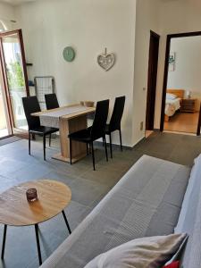 Posedenie v ubytovaní Apartment Hramina