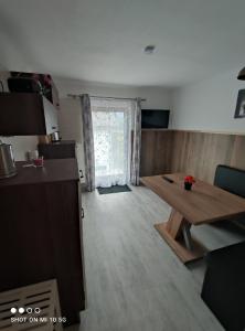 A kitchen or kitchenette at Berliner Ecke