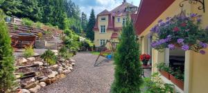 Zahrada ubytování Ubytování v soukromí - Apartmán MERAN
