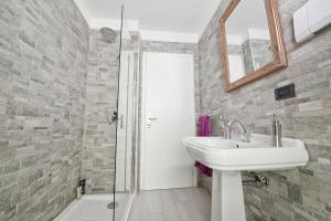 Koupelna v ubytování Verona Maison + 27 fotografií