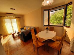 Fotografie z fotogalerie ubytování Holiday Home Orlov v destinaci Brodarica