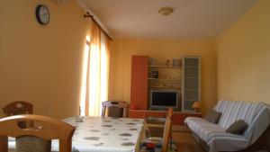 Fotografie z fotogalerie ubytování Holiday Home Orlov v destinaci Brodarica