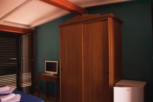 Μια τηλεόραση ή/και κέντρο ψυχαγωγίας στο La Trinacria