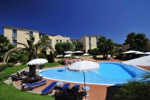 Бассейн в Hotel Arbatasar или поблизости