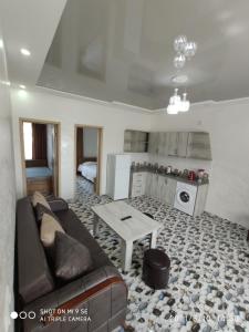 Η κουζίνα ή μικρή κουζίνα στο Kochalidze family