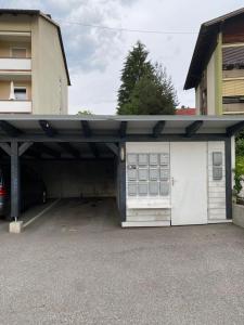 Budova, v ktorej sa apartmán nachádza