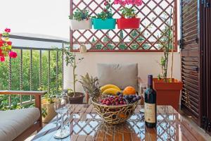 Billede fra billedgalleriet på Cicciobello Lux Apartment Baošići with stunning sea view i Baošići