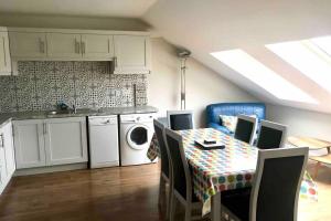 Φωτογραφία από το άλμπουμ του Ocean View Penthouse, The Harbour Mill, Westport σε Γουέστπορτ +37 φωτογραφίες