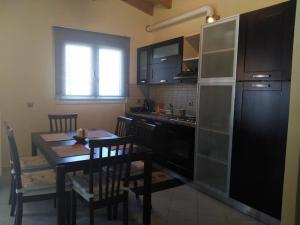 Kuchyň nebo kuchyňský kout v ubytování View and Relax Apartment