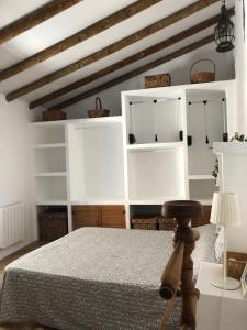 Imagen de la galería de Casa rural en pueblo blanco, en Almogía